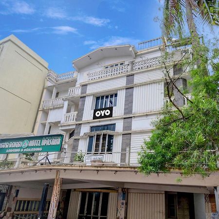 Hotel O Upasana Bhuvanesvar Kültér fotó