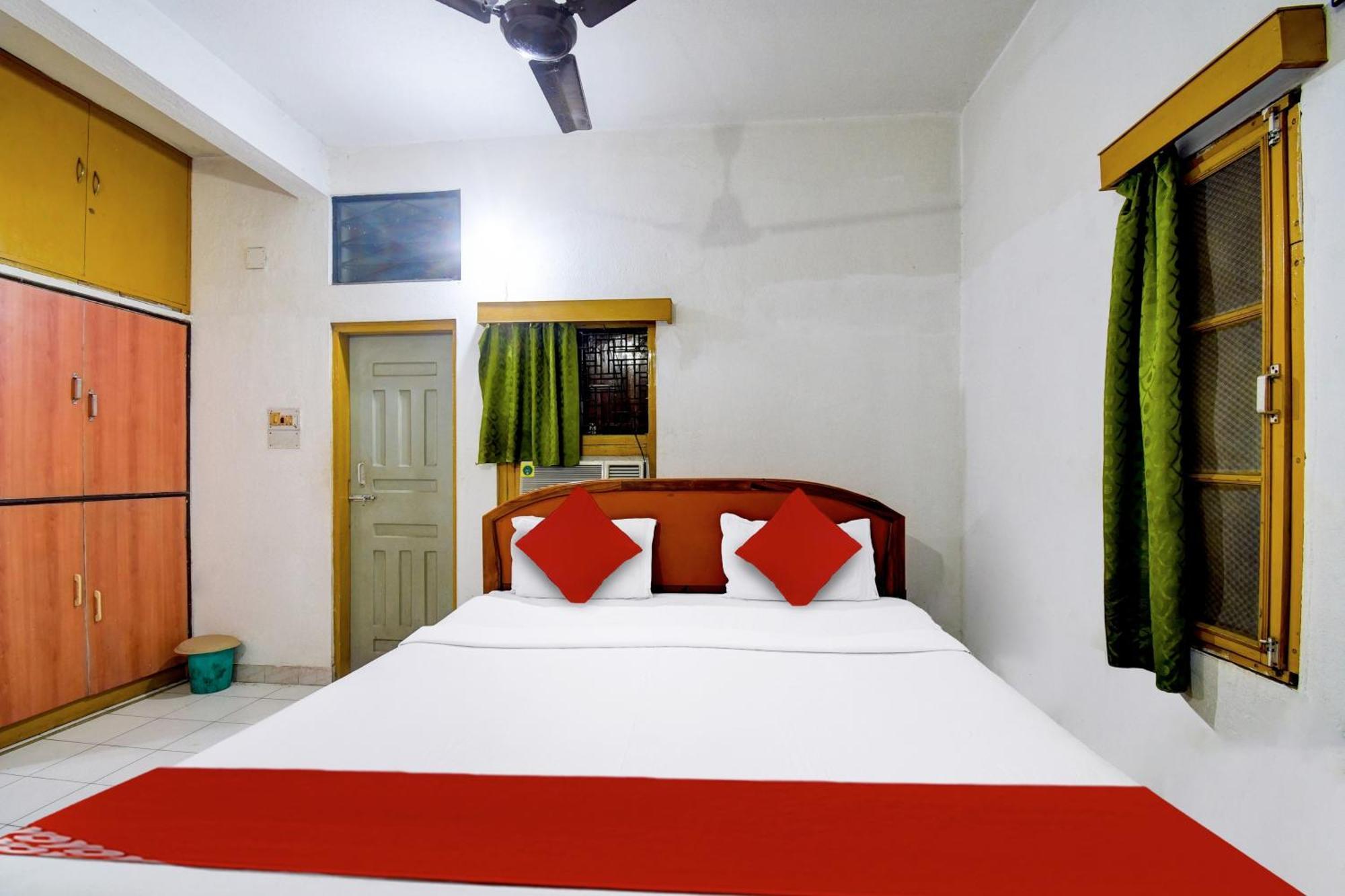 Hotel O Upasana Bhuvanesvar Kültér fotó