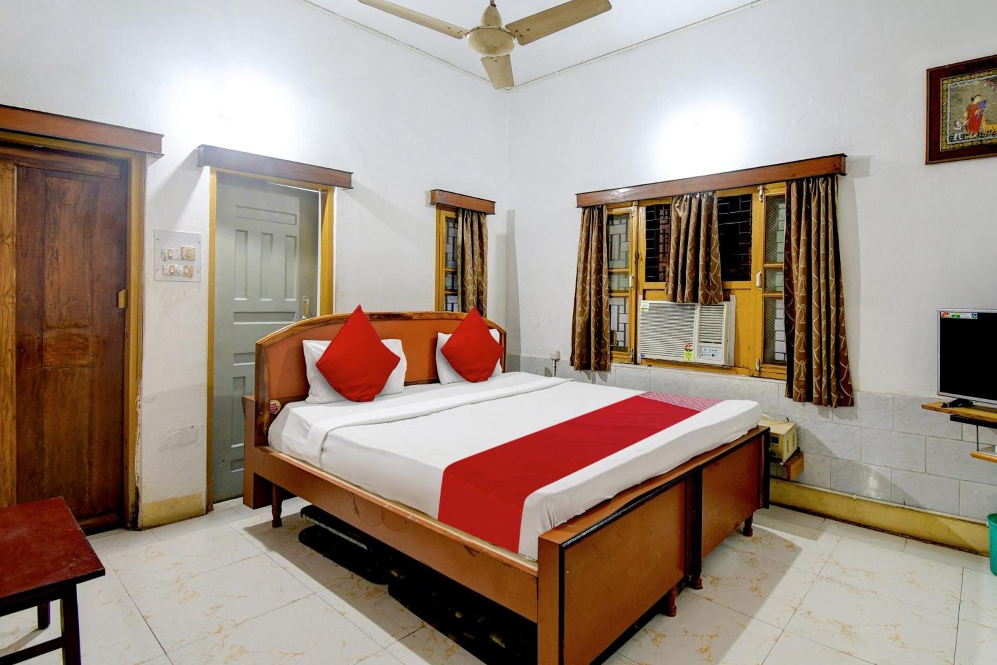 Hotel O Upasana Bhuvanesvar Kültér fotó