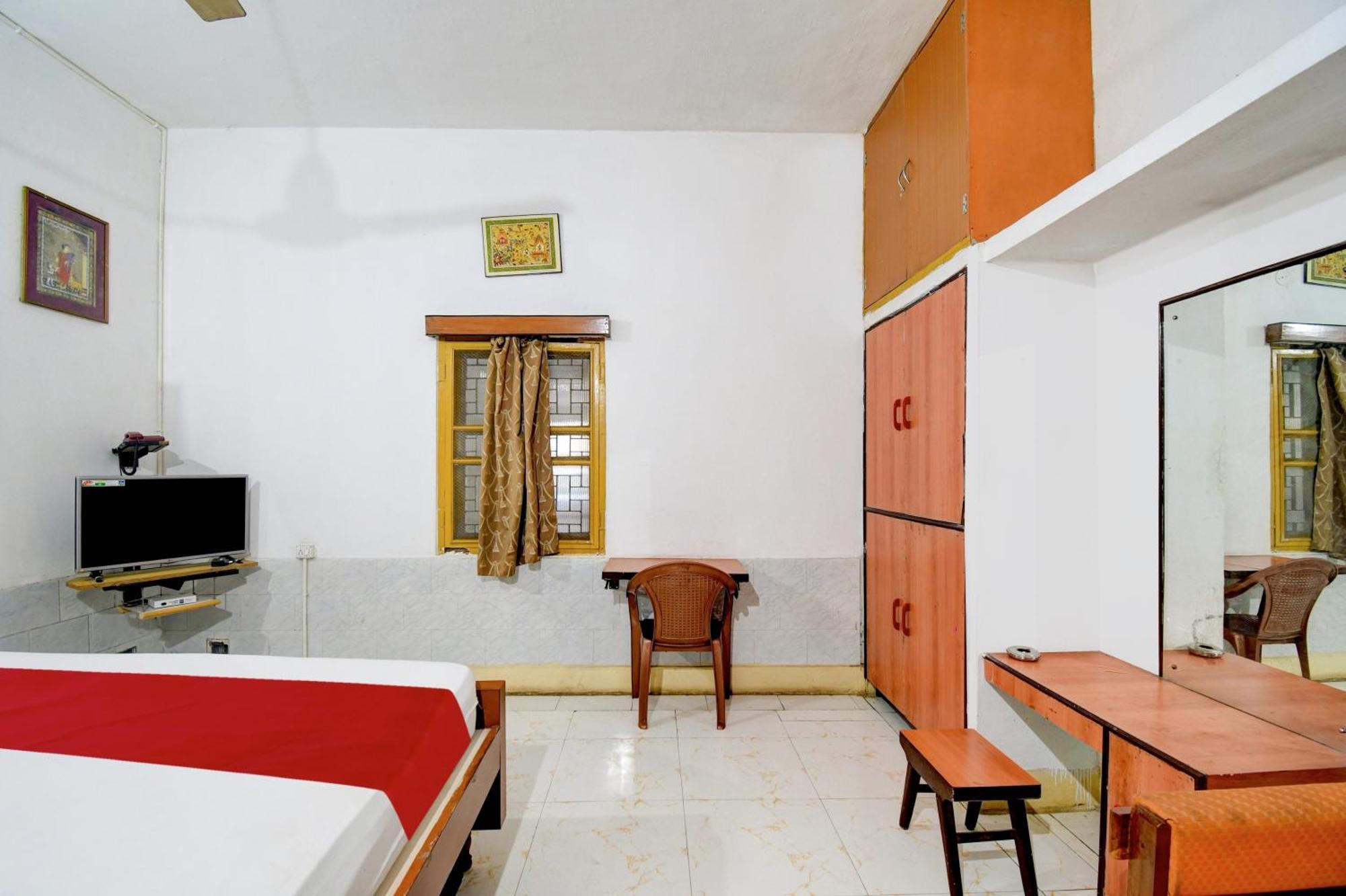 Hotel O Upasana Bhuvanesvar Kültér fotó